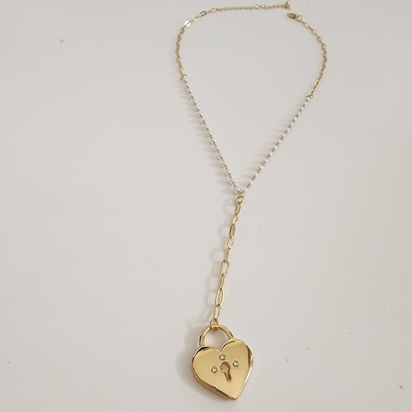 NEW Heart Lock Pearl Necklace Rhinestone Embellished Delicate - Picture 1 of 7